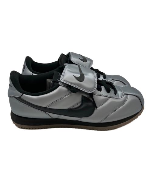 NIKE（ナイキ）NIKE (ナイキ) 	CORTEZ SE MTLC COOL GREY/BLACK-GUM DARK BROWN シルバー×ブラック サイズ:26.5の古着・服飾アイテム