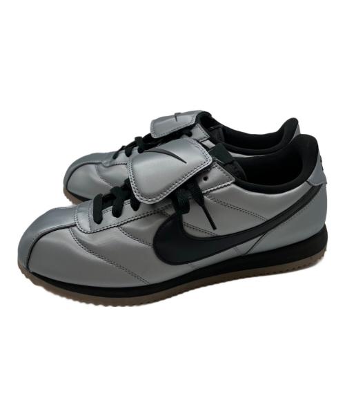 NIKE（ナイキ）NIKE (ナイキ) 	CORTEZ SE MTLC COOL GREY/BLACK-GUM DARK BROWN シルバー×ブラック サイズ:26.5の古着・服飾アイテム