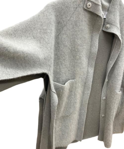 ETRE TOKYO（エトレトウキョウ）ETRE TOKYO (エトレトウキョウ) スリットニットポンチョ グレー サイズ:Ｆの古着・服飾アイテム