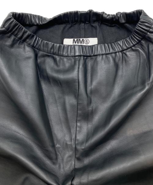 MM6 Maison Margiela（エムエムシックスメゾンマルジェラ）MM6 Maison Margiela (エムエムシックスメゾンマルジェラ) フェイクレザーパンツ ブラック サイズ:36の古着・服飾アイテム