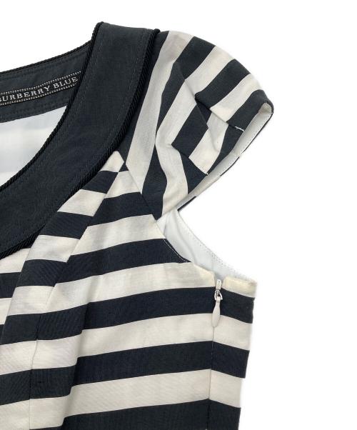 BURBERRY BLUE LABEL（バーバリー ブルー レーベル）BURBERRY BLUE LABEL (バーバリー ブルー レーベル) ノースリーブボーダーワンピース グレー×ホワイト サイズ:38の古着・服飾アイテム
