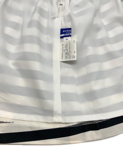 BURBERRY BLUE LABEL（バーバリー ブルー レーベル）BURBERRY BLUE LABEL (バーバリー ブルー レーベル) ノースリーブボーダーワンピース グレー×ホワイト サイズ:38の古着・服飾アイテム