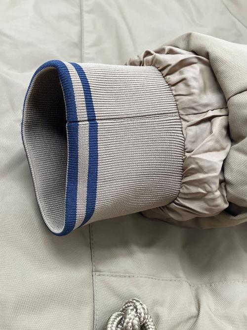 FRED PERRY（フレッドペリー）FRED PERRY (フレッドペリー) 中綿ジャケット　パテッドジップ スルージャケット ベージュ サイズ:Sの古着・服飾アイテム