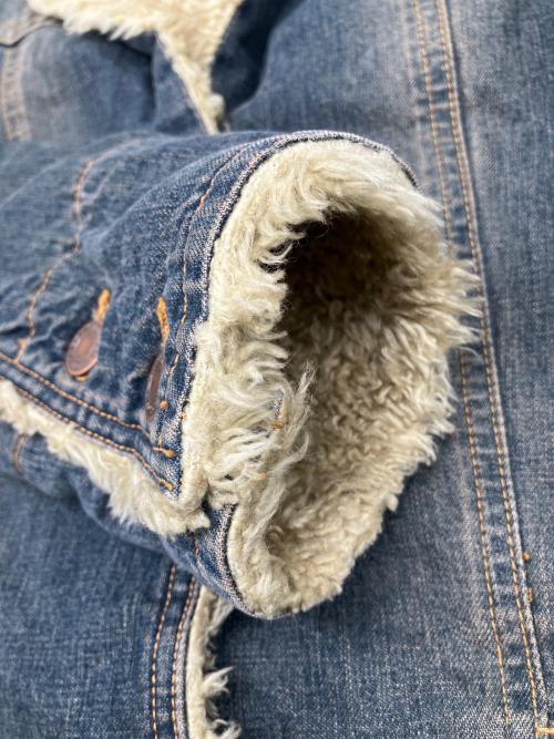 Abercrombie & Fitch（アバクロンビー アンド フィッチ）Abercrombie & Fitch (アバクロンビー アンド フィッチ) 襟ボアデニムジャケット　Y2K インディゴ サイズ:XSの古着・服飾アイテム