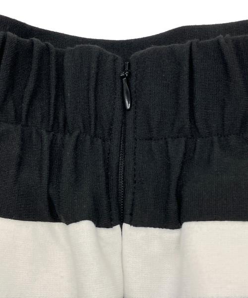 BRIGITTE BARDOT×JENNE（ブリジット バルド× ジェンヌ）BRIGITTE BARDOT×JENNE (ブリジット バルド× ジェンヌ) ボーダースカート ブラック×ホワイト サイズ:Ｍの古着・服飾アイテム