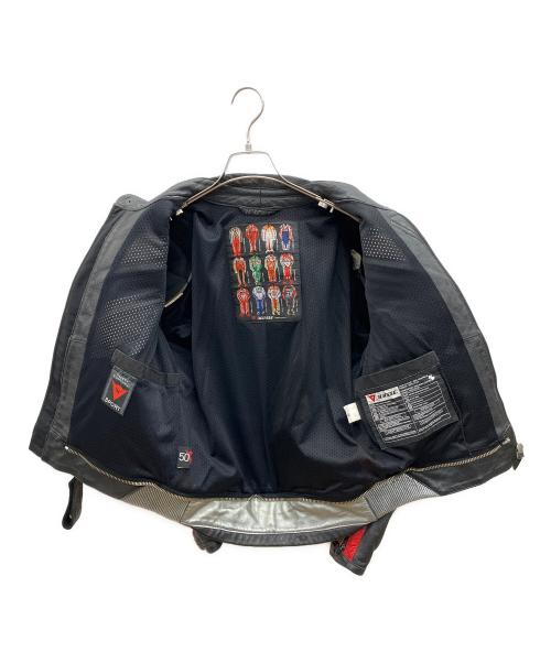 DAINESE（ダイネーゼ）DAINESE (ダイネーゼ) プロテクタージャケット ブラック×レッド サイズ:50の古着・服飾アイテム