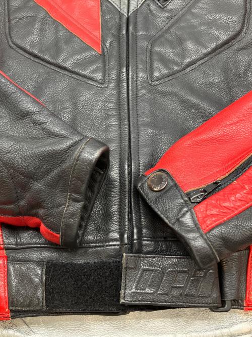 DAINESE（ダイネーゼ）DAINESE (ダイネーゼ) プロテクタージャケット ブラック×レッド サイズ:50の古着・服飾アイテム