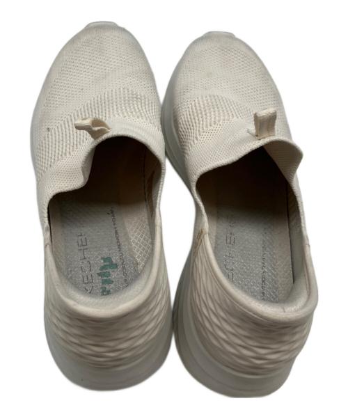 SKECHERS（スケッチャーズ）SKECHERS (スケッチャーズ) スリッポン ベージュ×ホワイト サイズ:SIZE 25.5cmの古着・服飾アイテム