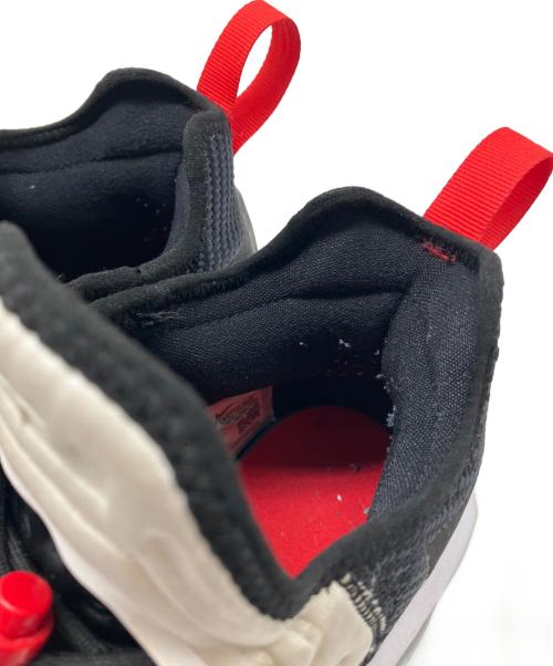 NIKE（ナイキ）NIKE (ナイキ) スニーカー ホワイト×ブラック サイズ:27の古着・服飾アイテム