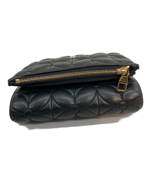 LOUIS VUITTON（ルイ ヴィトン）LOUIS VUITTON (ルイ ヴィトン) ポルトフォイユ・カプシーヌコンパクト	フラワーキルティング ブラック×ゴールドの古着・服飾アイテム