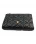 中古・古着 LOUIS VUITTON (ルイ ヴィトン) ポルトフォイユ・カプシーヌコンパクト	フラワーキルティング ブラック×ゴールド：70000円