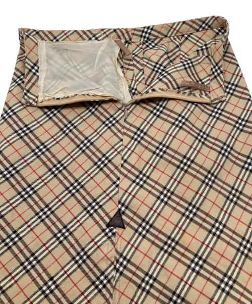 BURBERRY BLUE LABEL（バーバリー ブルー レーベル）BURBERRY BLUE LABEL (バーバリー ブルー レーベル) ノバチェックスカート　デザイナーズインポート ベージュ サイズ:38の古着・服飾アイテム