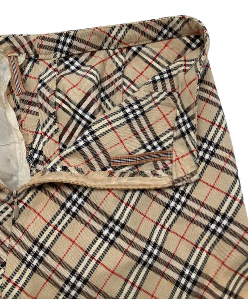 BURBERRY BLUE LABEL（バーバリー ブルー レーベル）BURBERRY BLUE LABEL (バーバリー ブルー レーベル) ノバチェックスカート　デザイナーズインポート ベージュ サイズ:38の古着・服飾アイテム