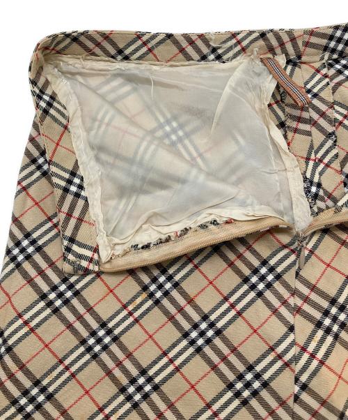 BURBERRY BLUE LABEL（バーバリー ブルー レーベル）BURBERRY BLUE LABEL (バーバリー ブルー レーベル) ノバチェックスカート　デザイナーズインポート ベージュ サイズ:38の古着・服飾アイテム