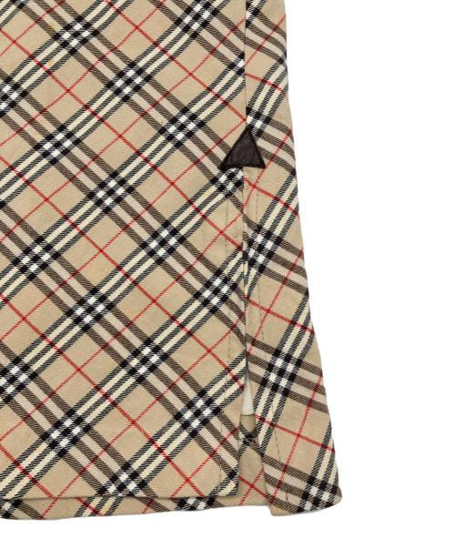 BURBERRY BLUE LABEL（バーバリー ブルー レーベル）BURBERRY BLUE LABEL (バーバリー ブルー レーベル) ノバチェックスカート　デザイナーズインポート ベージュ サイズ:38の古着・服飾アイテム