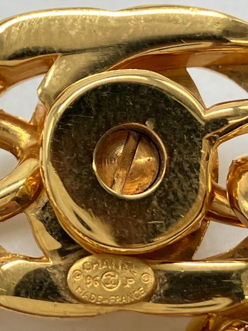 CHANEL（シャネル）CHANEL (シャネル) ヴィンテージ ココマーク ターンロック ゴールドの古着・服飾アイテム