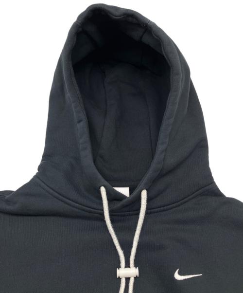 NIKE（ナイキ）NIKE (ナイキ) プルオーバーパーカー ブラック サイズ:Sの古着・服飾アイテム