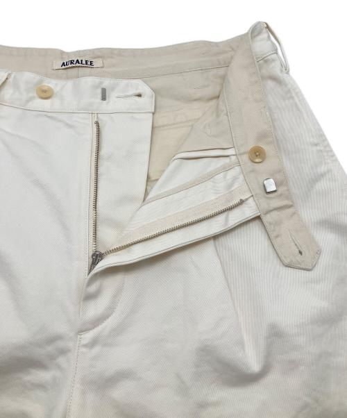 AURALEE（オーラリー）AURALEE (オーラリー) WASHED FINX CHINO ONE-TUCK PANTS　25SS ホワイト サイズ:3の古着・服飾アイテム