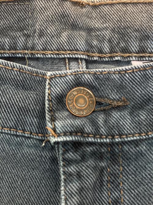 LEVI'S（リーバイス）LEVI'S (リーバイス) 90s 550デニムパンツ 1995年1月製 釦裏511M 後染め 古着 グレー サイズ:W30×L30の古着・服飾アイテム