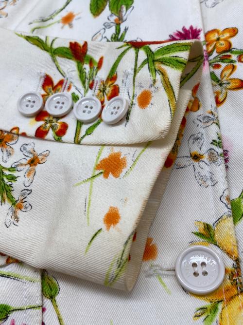 DOLCE & GABBANA（ドルチェ＆ガッバーナ）DOLCE & GABBANA (ドルチェ＆ガッバーナ) 花柄3Bジャケット アイボリー サイズ:40の古着・服飾アイテム