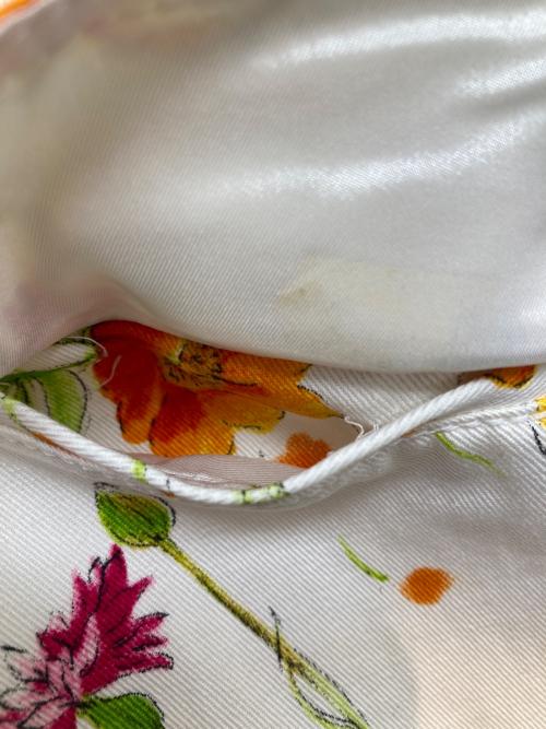 DOLCE & GABBANA（ドルチェ＆ガッバーナ）DOLCE & GABBANA (ドルチェ＆ガッバーナ) 花柄3Bジャケット アイボリー サイズ:40の古着・服飾アイテム