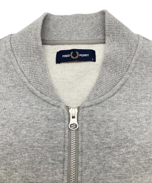 FRED PERRY（フレッドペリー）FRED PERRY (フレッドペリー) スウェットジャケット ライトグレー サイズ:Ｍの古着・服飾アイテム