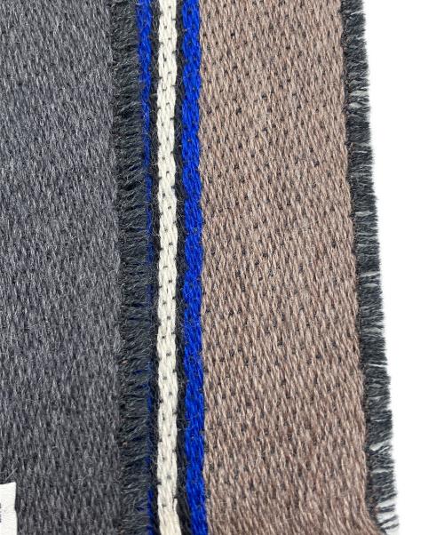 JOHNSTONS OF ELGIN（ジョンストンズオブエルガン）JOHNSTONS OF ELGIN (ジョンストンズオブエルガン) マフラー マルチカラー 未使用品の古着・服飾アイテム