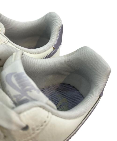 NIKE（ナイキ）NIKE (ナイキ) AIR FORCE 1 '07 ホワイト×パープル サイズ:24の古着・服飾アイテム