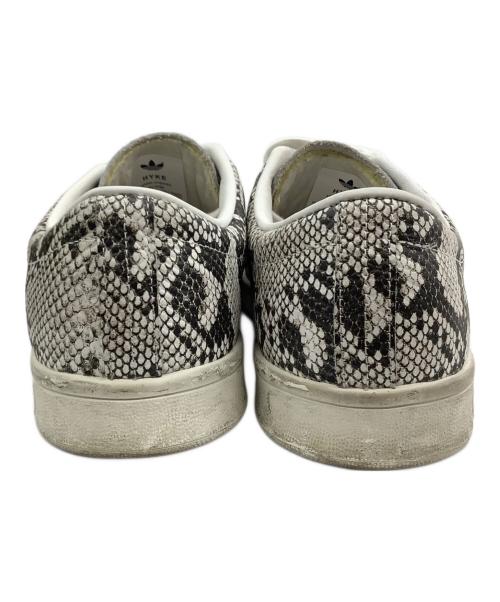 adidas（アディダス）adidas (アディダス) HYKE (ハイク) STANSMITH グレー×ホワイト サイズ:26の古着・服飾アイテム