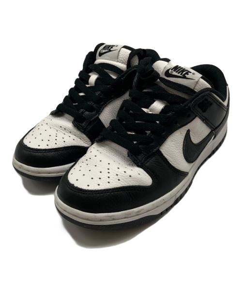 NIKE（ナイキ）NIKE (ナイキ) ローカットスニーカー ホワイト×ブラック サイズ:22.5の古着・服飾アイテム