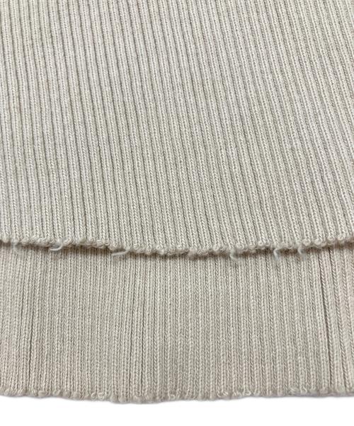 R JUBILEE（アールジュビリー）R JUBILEE (アールジュビリー) ノースリーブカットソー ベージュ サイズ:Fの古着・服飾アイテム