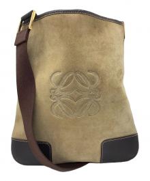 LOEWE（ロエベ）の古着「アナグラムスエードショルダーバッグ」｜ベージュ