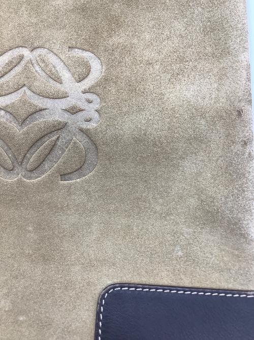 LOEWE（ロエベ）LOEWE (ロエベ) アナグラムスエードショルダーバッグ ベージュの古着・服飾アイテム