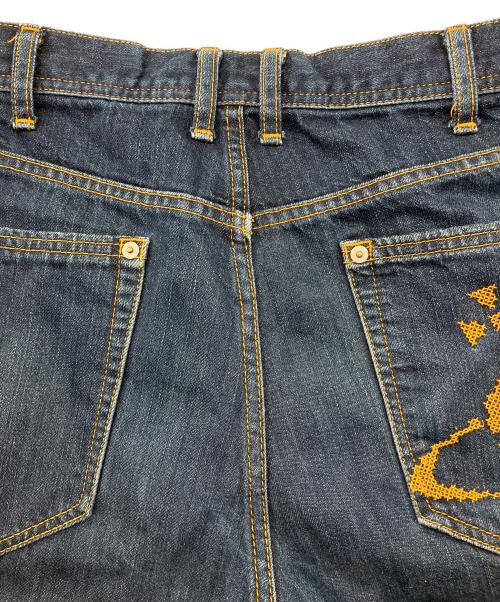 Vivienne Westwood man（ヴィヴィアン ウェストウッド マン）Vivienne Westwood man (ヴィヴィアン ウェストウッド マン) オーブ刺繍デニムパンツ インディゴ サイズ:44の古着・服飾アイテム