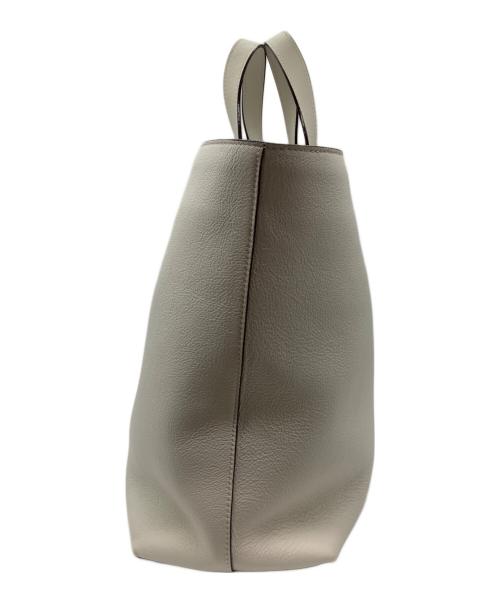 JIMMY CHOO（ジミーチュウ）JIMMY CHOO (ジミーチュウ) 	CHERI ホワイトの古着・服飾アイテム