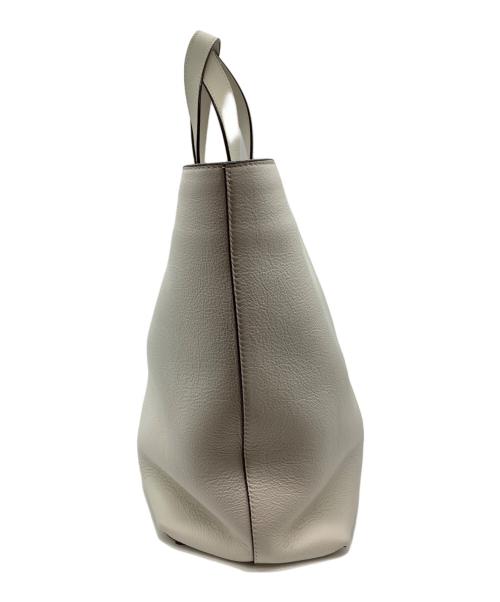 JIMMY CHOO（ジミーチュウ）JIMMY CHOO (ジミーチュウ) 	CHERI ホワイトの古着・服飾アイテム
