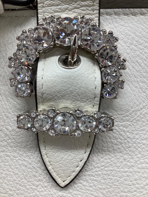 JIMMY CHOO（ジミーチュウ）JIMMY CHOO (ジミーチュウ) 	CHERI ホワイトの古着・服飾アイテム