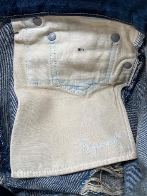 fagassent（ファガッセン）fagassent (ファガッセン) デニムパンツ　JESUS  ダメージ加工 インディゴ サイズ:3の古着・服飾アイテム