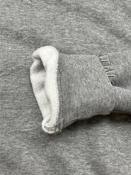 FOG ESSENTIALS（フィアオブゴッド エッセンシャル）FOG ESSENTIALS (フィアオブゴッド エッセンシャル) プルオーバーパーカー ライトグレー サイズ:Sの古着・服飾アイテム