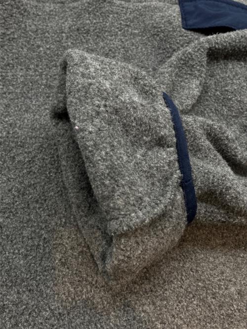 Patagonia（パタゴニア）Patagonia (パタゴニア) スナップT　アウトドア グレー×ネイビー サイズ:Sの古着・服飾アイテム