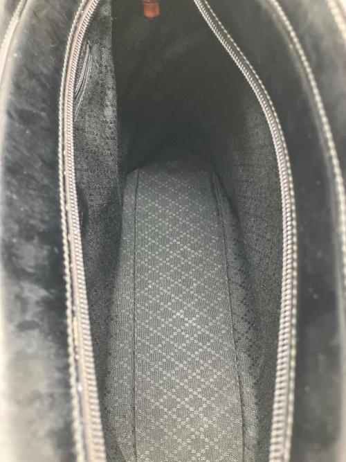 GUCCI（グッチ）GUCCI (グッチ) バンブーハンドバッグ　OLD GUCCI ブラック×ナチュラルの古着・服飾アイテム