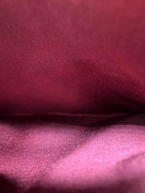 BURBERRY（バーバリー）BURBERRY (バーバリー) ショルダーバッグ レッド×ベージュの古着・服飾アイテム