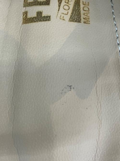 Salvatore Ferragamo（サルヴァトーレ フェラガモ）Salvatore Ferragamo (サルヴァトーレ フェラガモ) サンダル ブラック サイズ:5Dの古着・服飾アイテム
