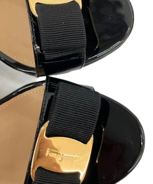 Salvatore Ferragamo（サルヴァトーレ フェラガモ）Salvatore Ferragamo (サルヴァトーレ フェラガモ) サンダル ブラック サイズ:5Dの古着・服飾アイテム