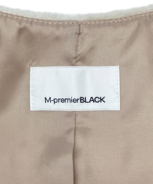 M-premierBLACK（エムプルミエブラック）M-premierBLACK (エムプルミエブラック) フェイクファーノーカラーコート　2025モデル ホワイト サイズ:38の古着・服飾アイテム