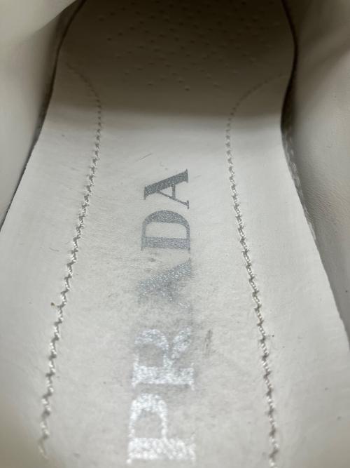 PRADA（プラダ）PRADA (プラダ) スニーカー ホワイト×ピンク サイズ:35の古着・服飾アイテム