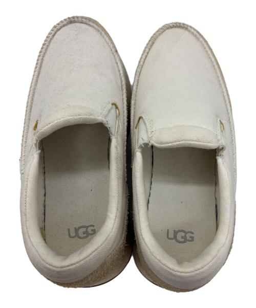 UGG（アグ）UGG (アグ) キャンバススリッポン アイボリー サイズ:25の古着・服飾アイテム