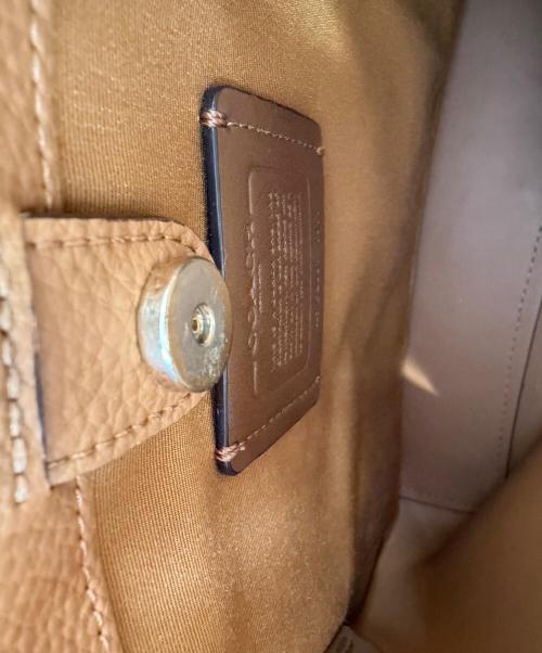 COACH（コーチ）COACH (コーチ) 2WAYバッグ ホワイト×ライトブラウンの古着・服飾アイテム