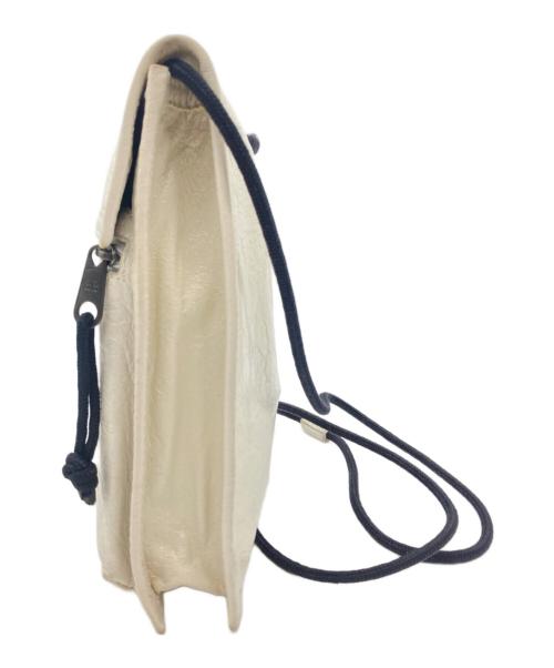 BALENCIAGA（バレンシアガ）BALENCIAGA (バレンシアガ) ショルダーポーチ　BALENCIAGA　EXPLORER POUCH STRAP NYLON（バレンシアガ　エクスプローラー ポーチ ストラップ  ニューロン） ホワイト×ブラックの古着・服飾アイテム