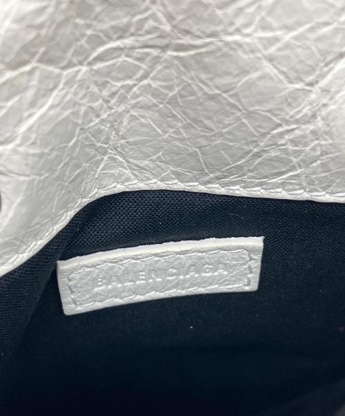 BALENCIAGA（バレンシアガ）BALENCIAGA (バレンシアガ) ショルダーポーチ　BALENCIAGA　EXPLORER POUCH STRAP NYLON（バレンシアガ　エクスプローラー ポーチ ストラップ  ニューロン） ホワイト×ブラックの古着・服飾アイテム